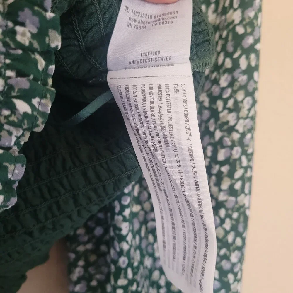 Abercrombie & Fitch Blouse Womens Sz Small Green Floral Long Puff Sleeve Smocked